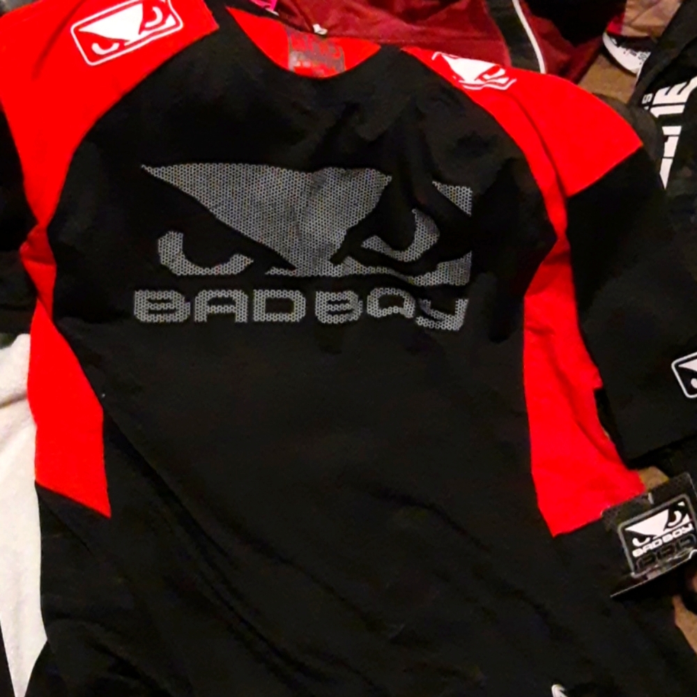 Can't get anymore Bad Boy 2xxl shirt